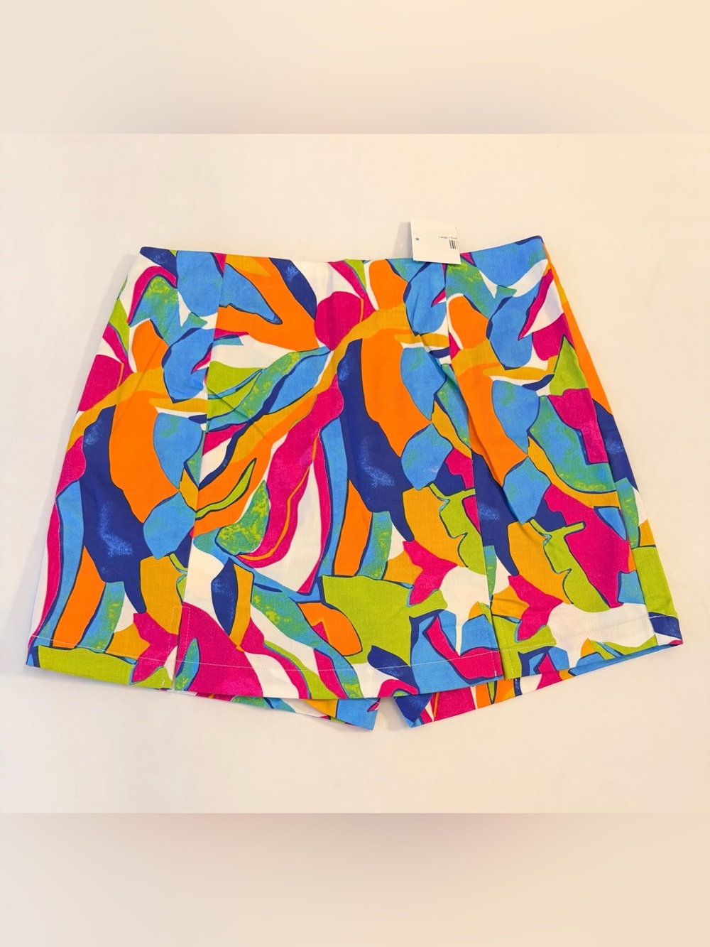 Flying Tomato Vibrant Floral Multicolor Skort Size L from Shop AVARA